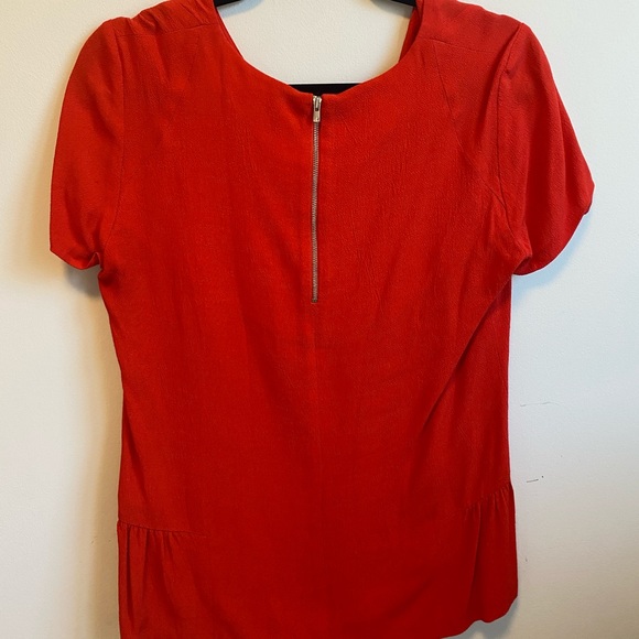 Beautiful red Sandro Top w ruffled detail at waist - Picture 2 of 5